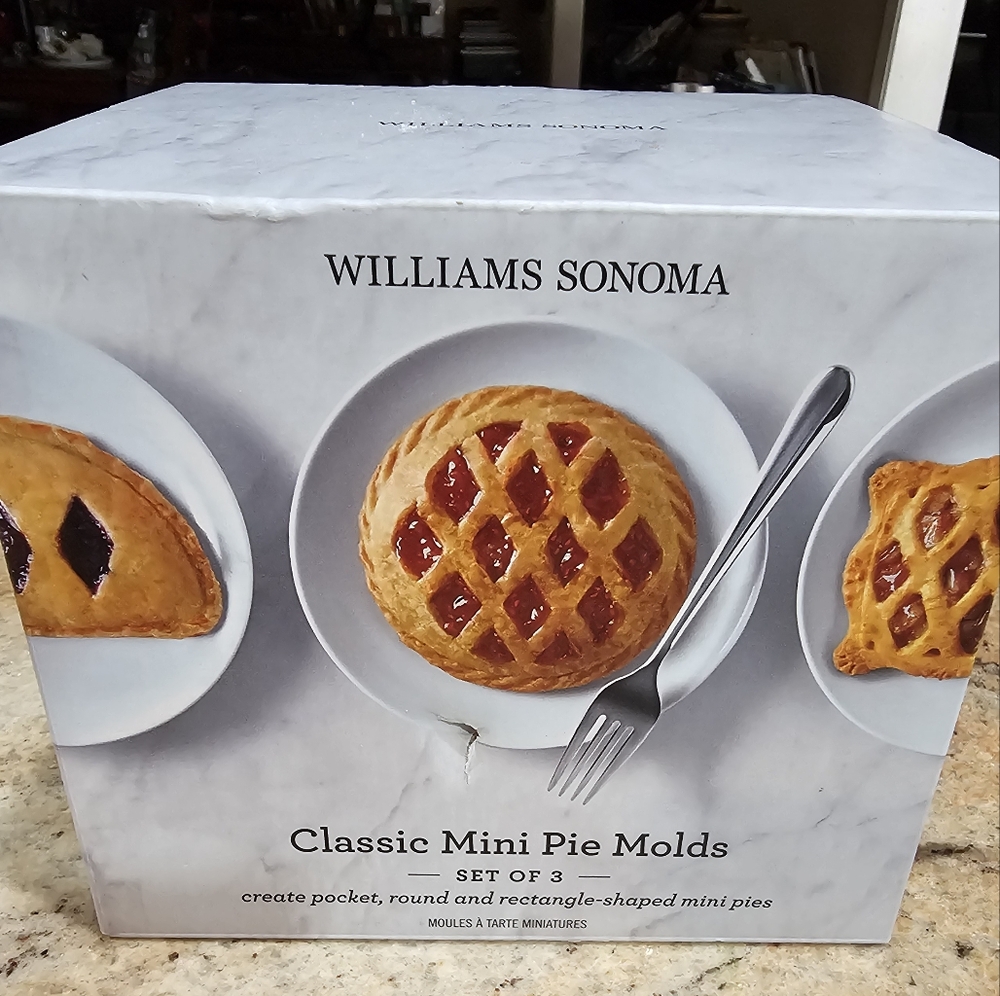 Williams Sonoma Classic Mini Pie Molds - Silver